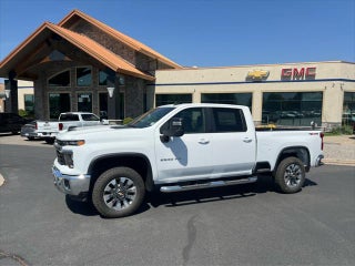 2025 Chevrolet Silverado 2500HD with Summit White Exterior