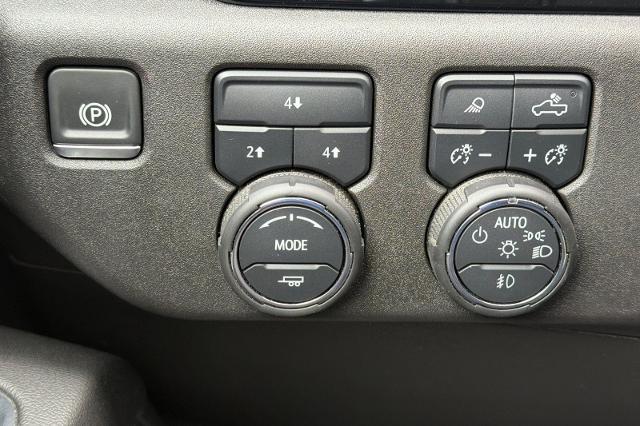 2025 Chevrolet Silverado Hd - $59,914