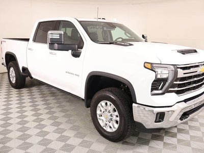 2025 Chevrolet Silverado 2500HD 4X4 LTZ 4DR Crew Cab SB