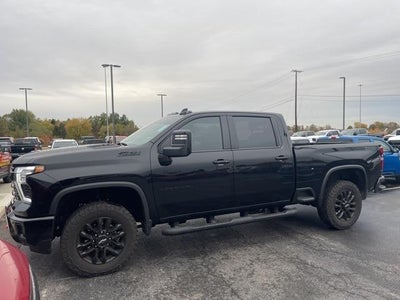 2025 Chevrolet Silverado 2500HD 4X4 LTZ 4DR Crew Cab SB