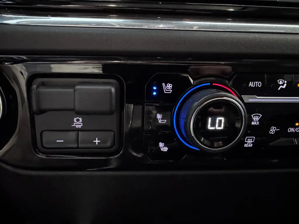 2025 Chevrolet Silverado Hd - $67,987