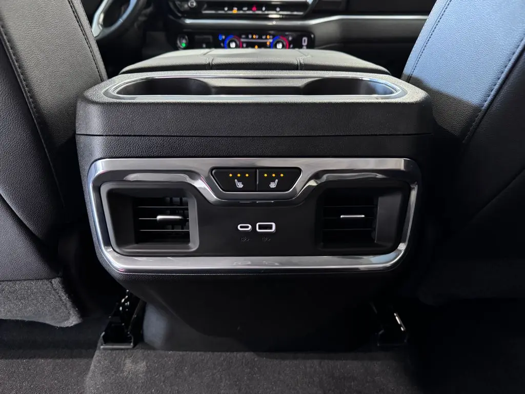 2025 Chevrolet Silverado Hd - $67,987