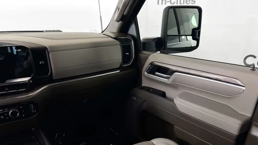 2025 Chevrolet Silverado 2500HD LTZ