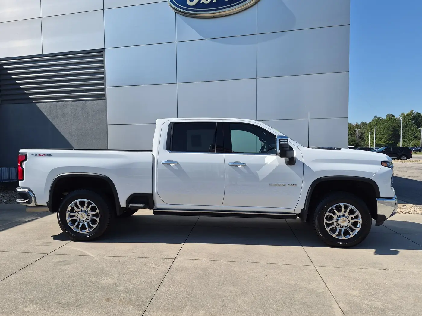 2025 Chevrolet Silverado Hd - $67,987