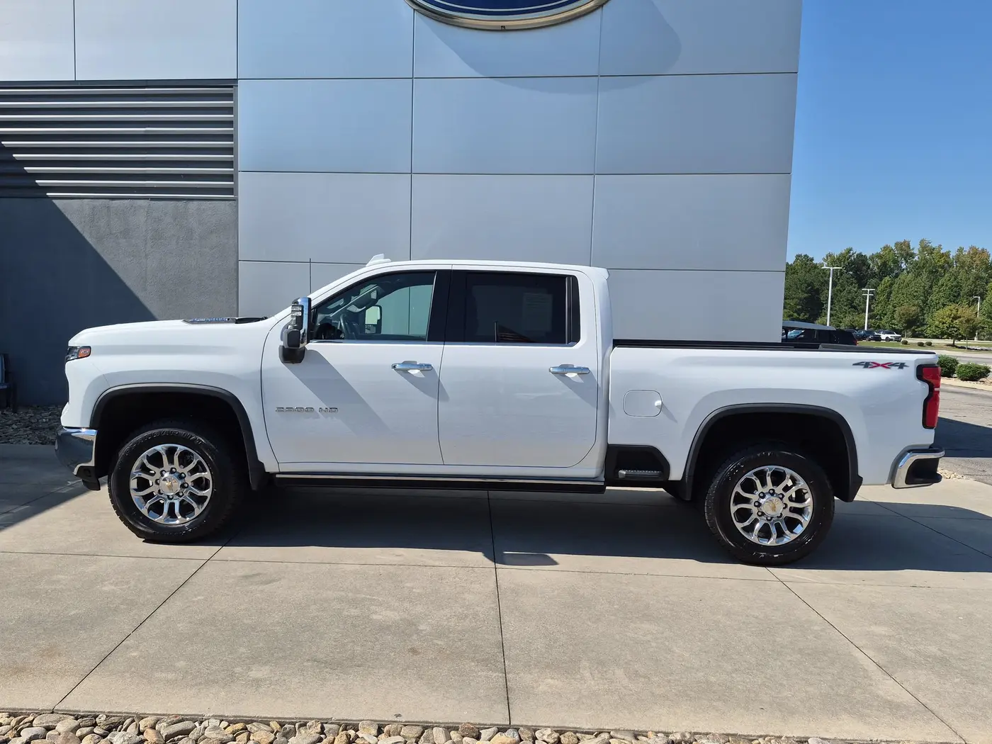 2025 Chevrolet Silverado Hd - $67,987