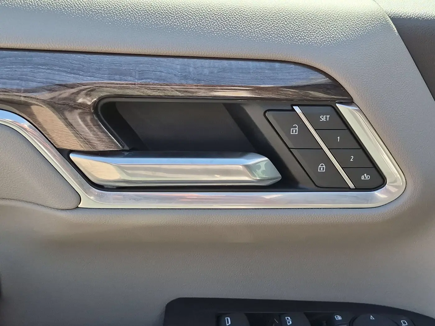 2025 Chevrolet Silverado Hd - $67,987