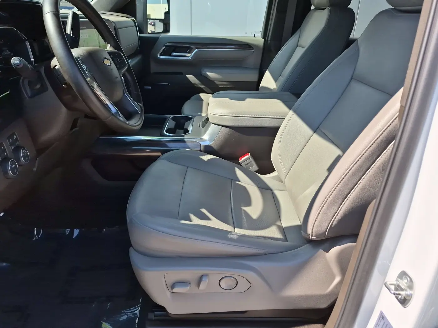 2025 Chevrolet Silverado Hd - $67,987