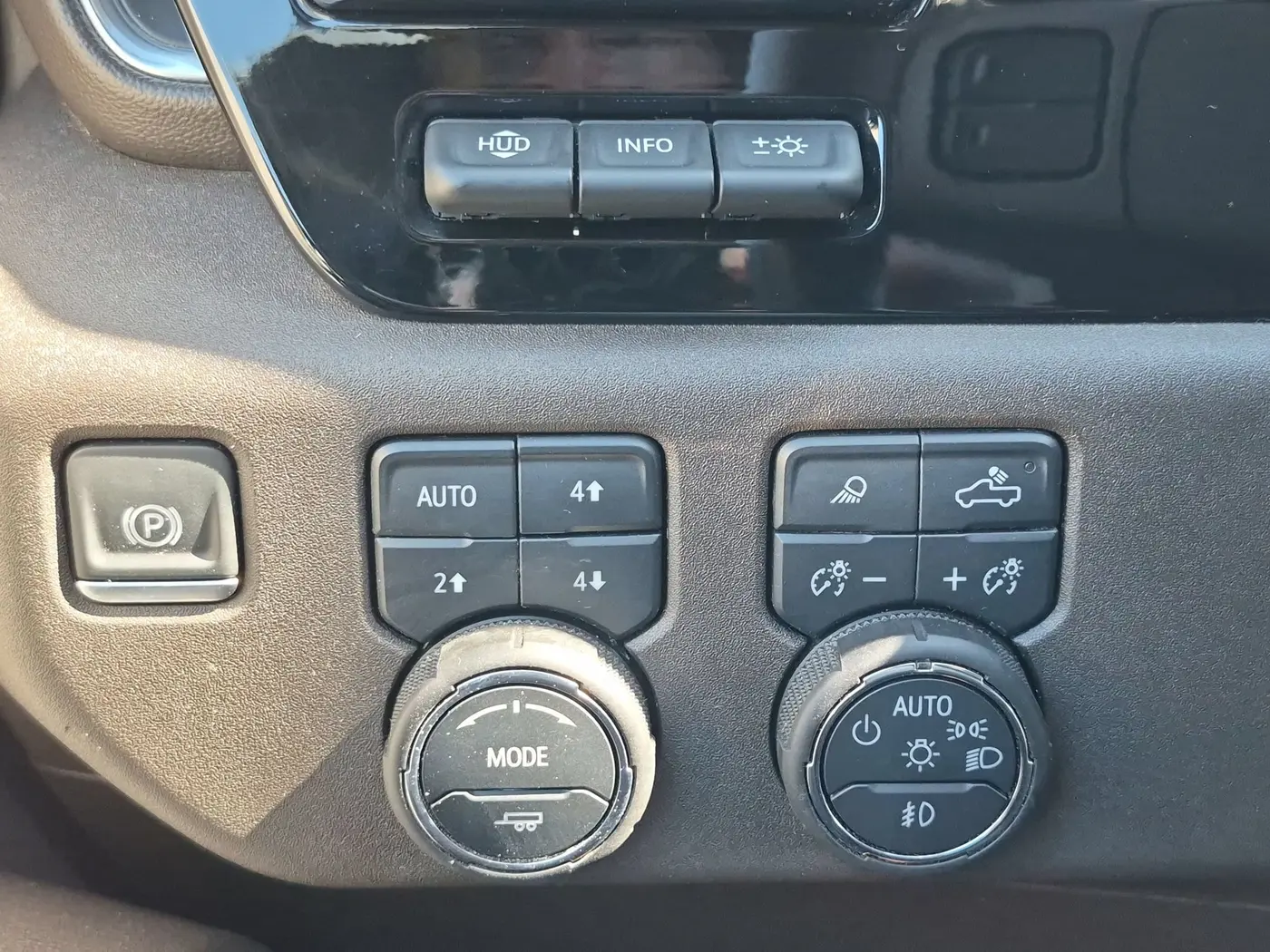 2025 Chevrolet Silverado Hd - $67,987