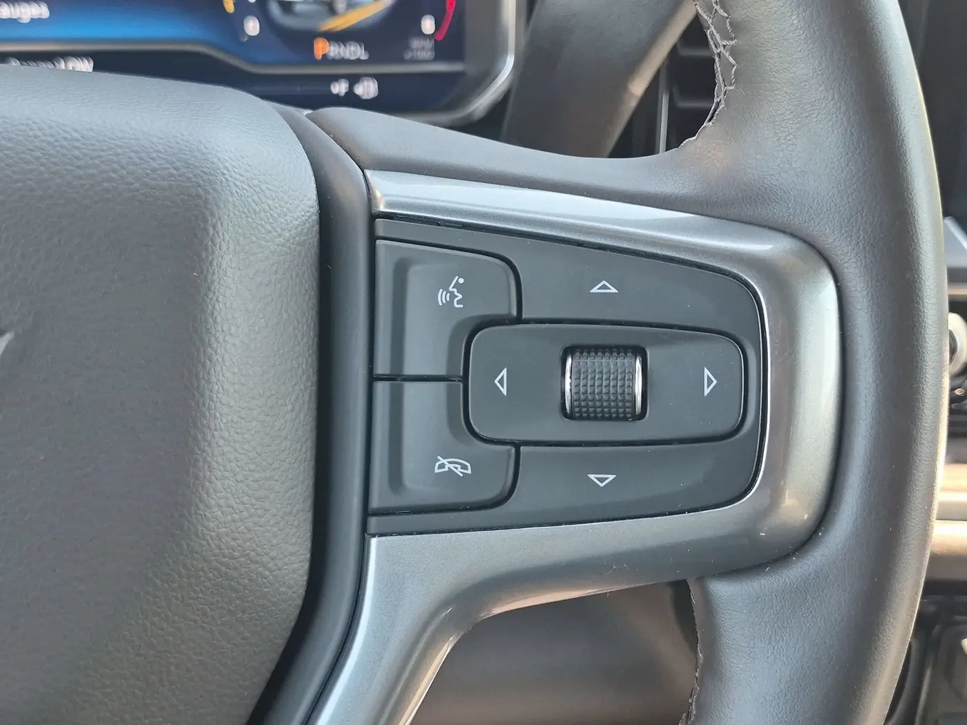 2025 Chevrolet Silverado Hd - $67,987