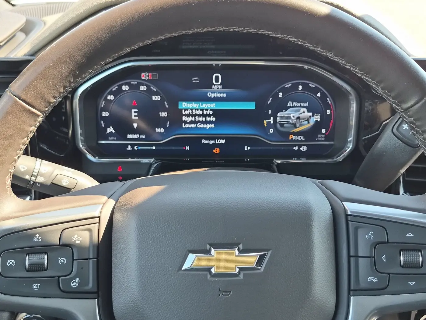 2025 Chevrolet Silverado Hd - $67,987