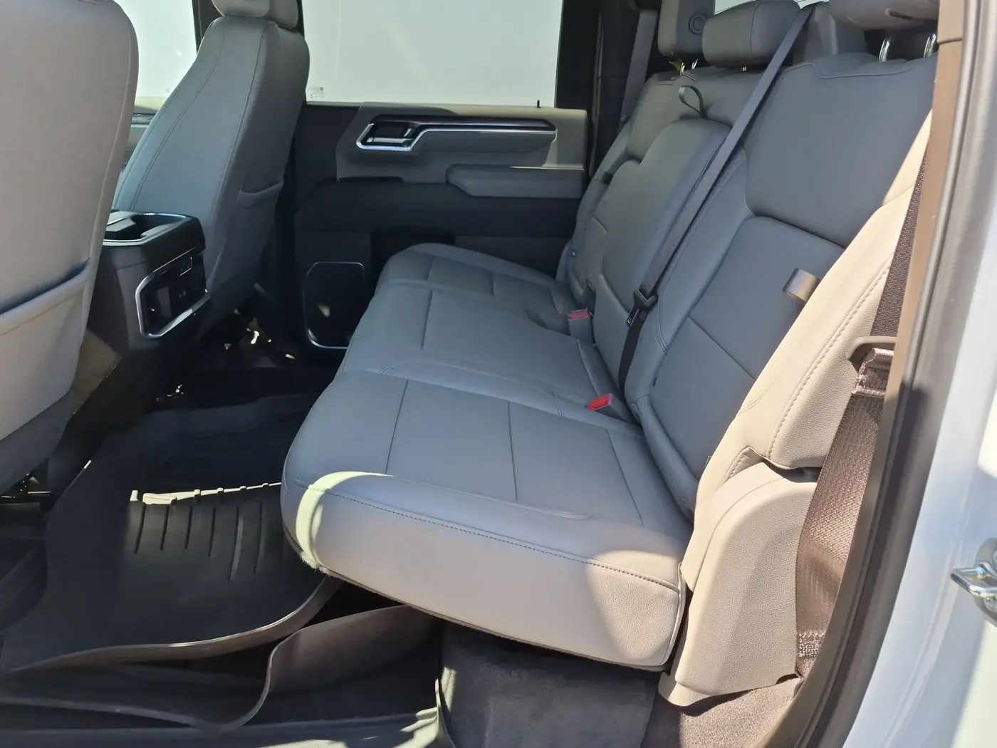 2025 Chevrolet Silverado Hd - $67,987