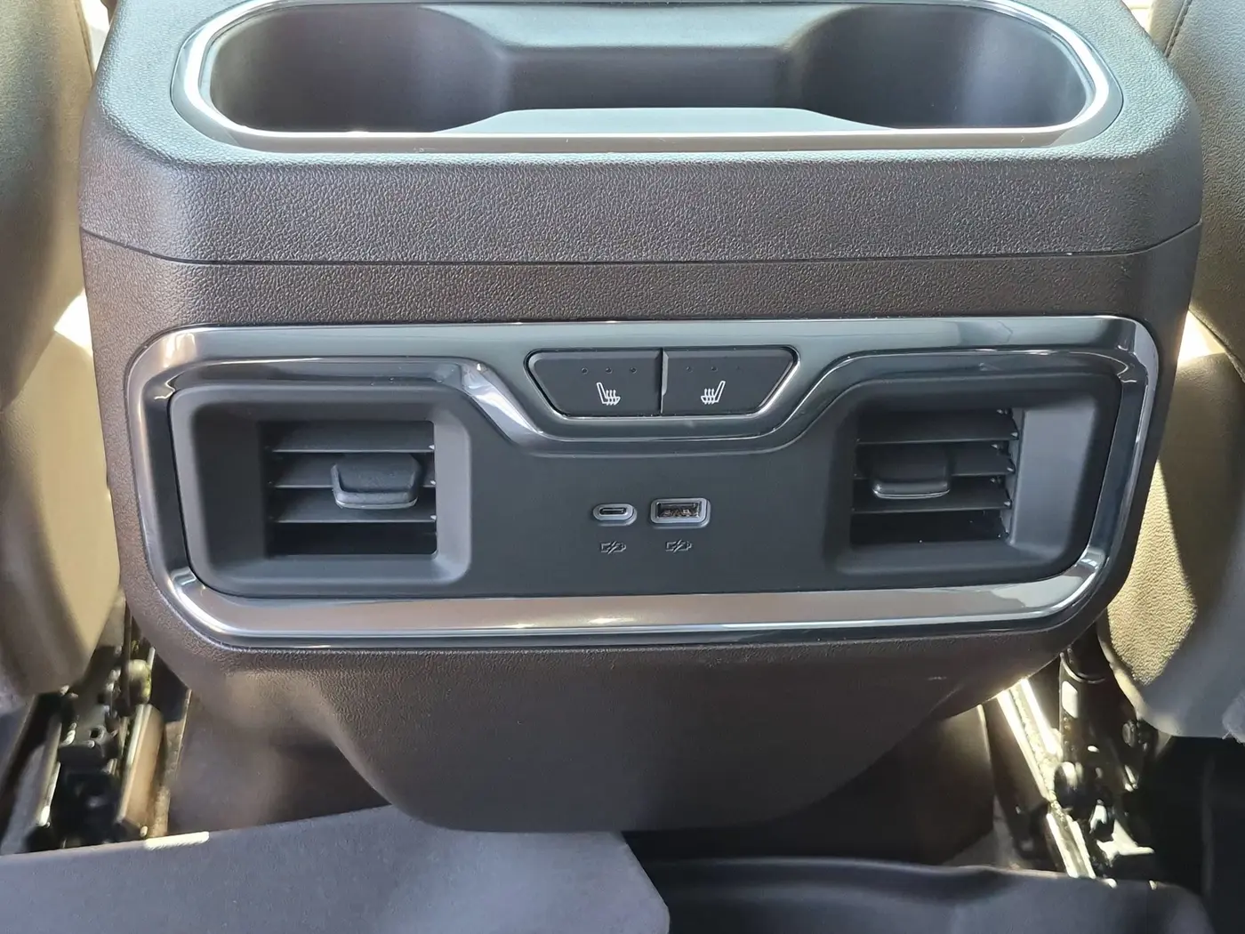 2025 Chevrolet Silverado Hd - $67,987