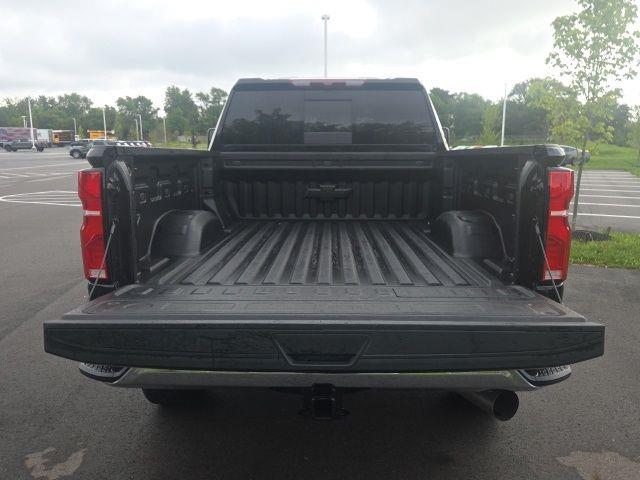 2025 Chevrolet Silverado Hd - $61,577