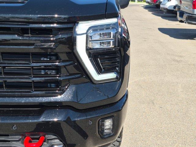 2026 Chevrolet Silverado Hd - $72,847
