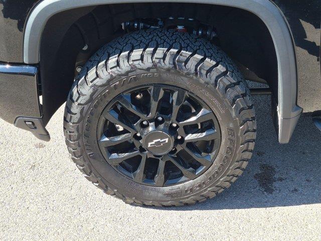 2026 Chevrolet Silverado Hd - $72,847