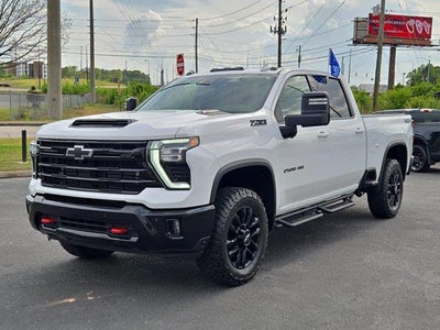 2025 Chevrolet Silverado 2500HD 4X4 LTZ 4DR Crew Cab SB