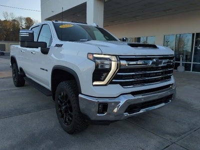 2025 Chevrolet Silverado 2500HD 4X4 LTZ 4DR Crew Cab SB