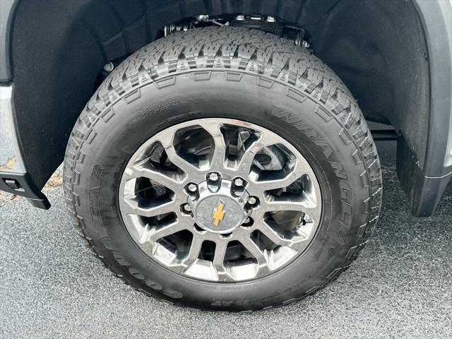2026 Chevrolet Silverado Hd - $71,748
