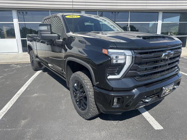 2025 Chevrolet Silverado Hd - $71,998
