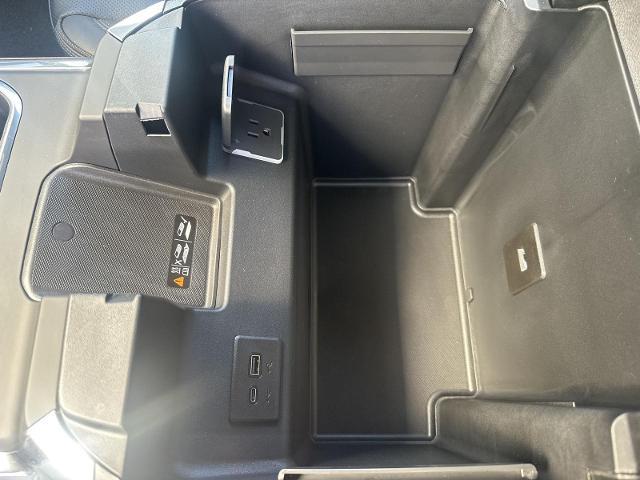 2025 Chevrolet Silverado Hd - $71,998
