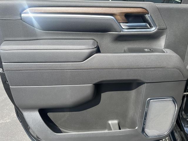 2025 Chevrolet Silverado Hd - $71,998