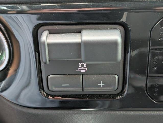 2025 Chevrolet Silverado Hd - $67,658
