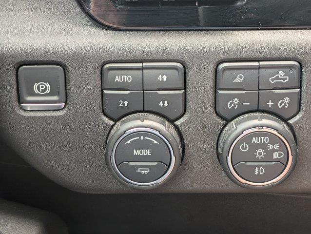2025 Chevrolet Silverado Hd - $67,658