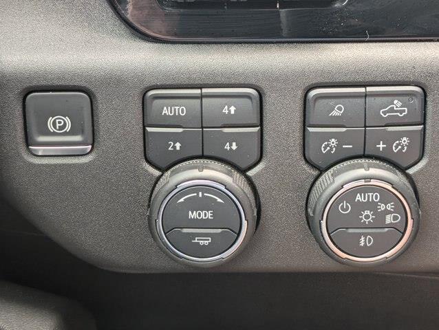 2025 Chevrolet Silverado Hd - $67,427