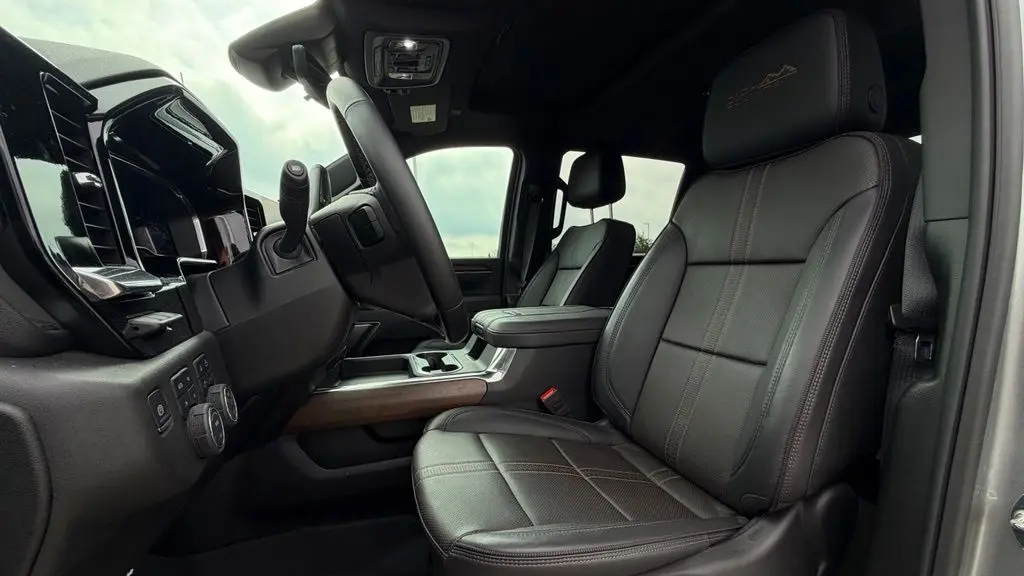 2025 Chevrolet Silverado 2500HD High Country