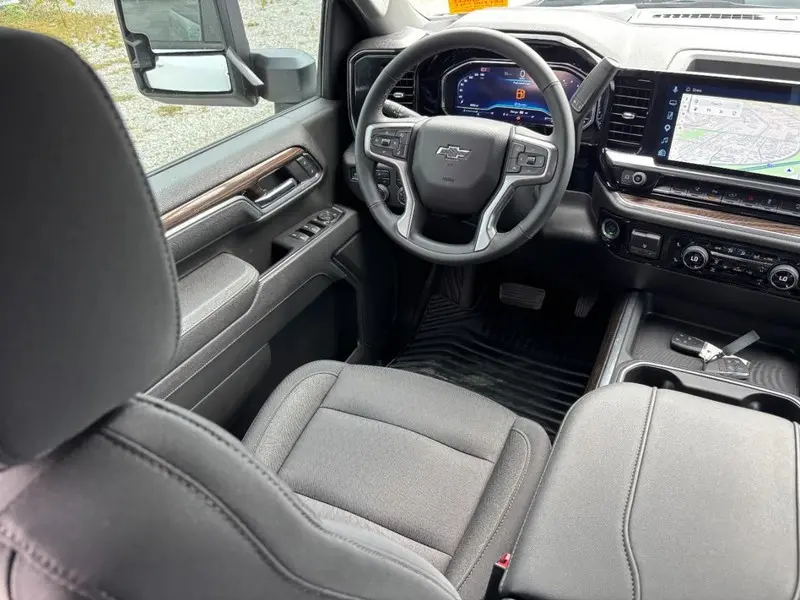 2025 Chevrolet Silverado Hd - $59,888
