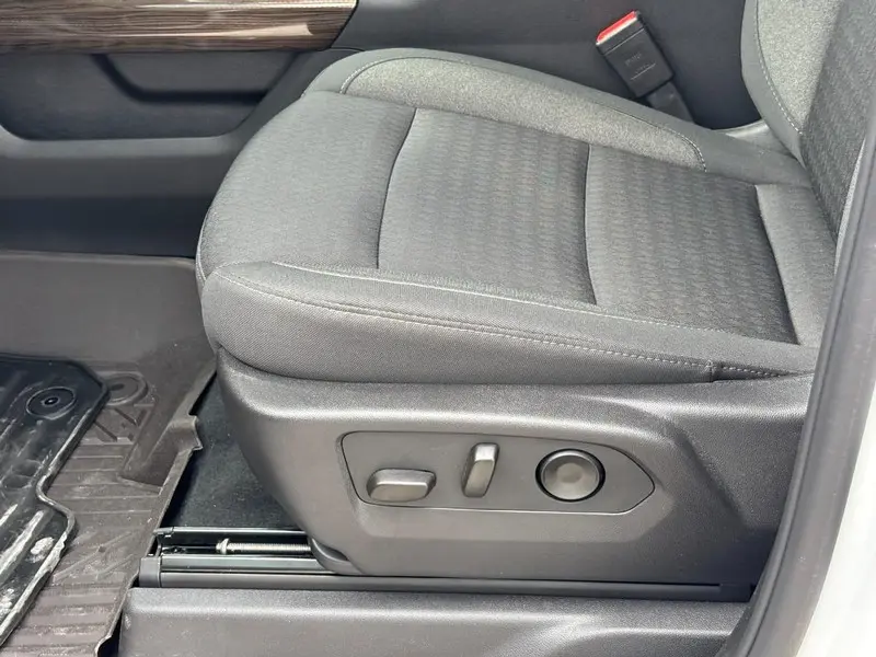 2025 Chevrolet Silverado Hd - $59,888