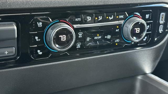 2025 Chevrolet Silverado 3500HD LTZ