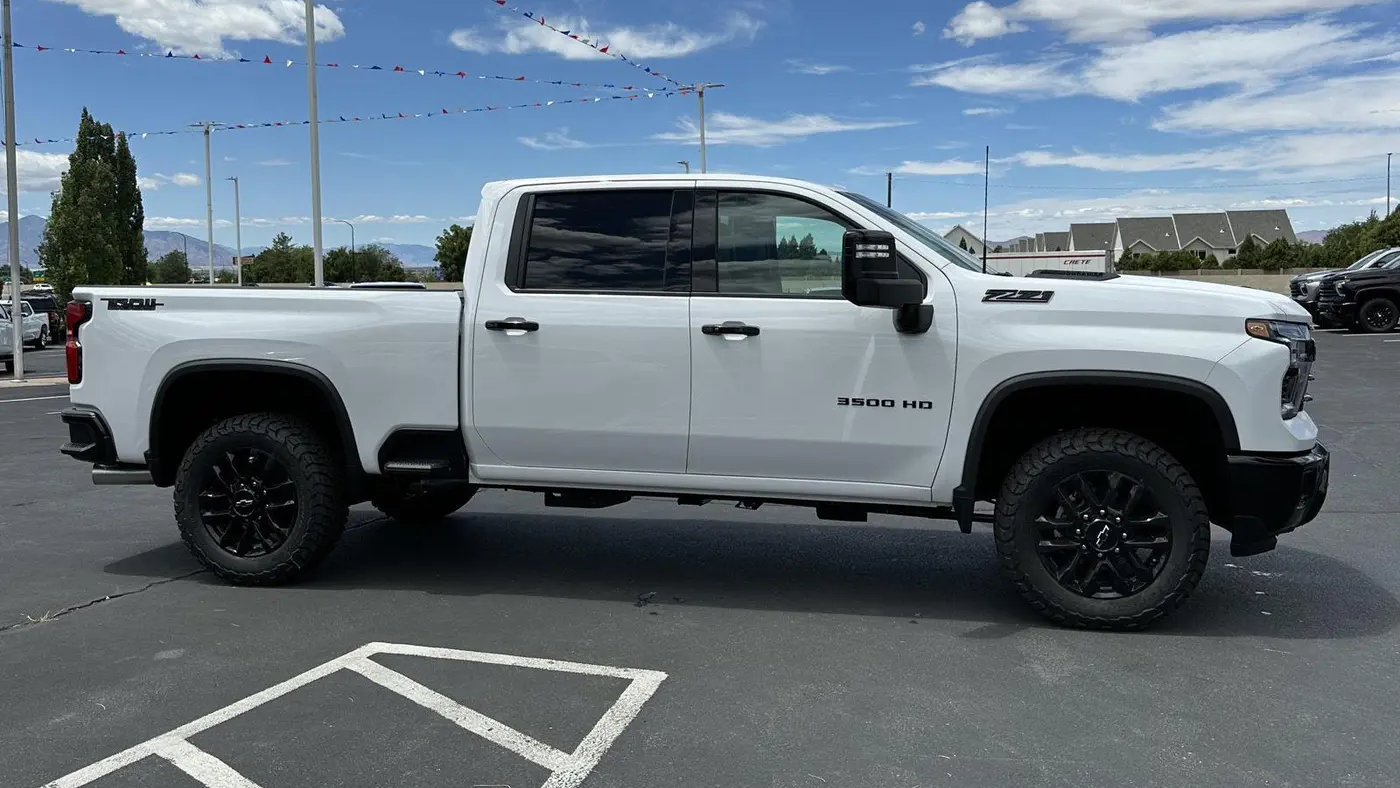 2026 Chevrolet Silverado 3500HD LTZ