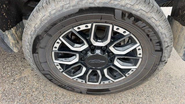 2025 Chevrolet Silverado 3500HD High Country