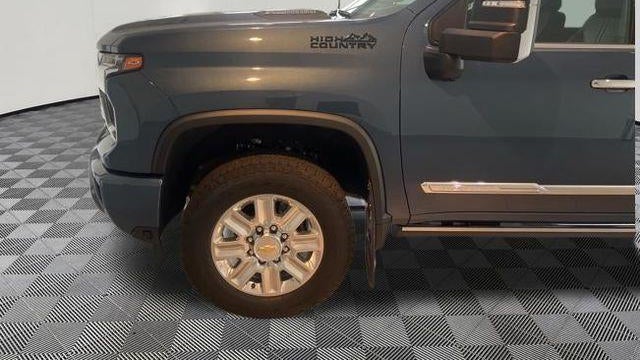 2025 Chevrolet Silverado 3500HD High Country