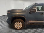 2025 Silverado 3500HD Thumbnail 4
