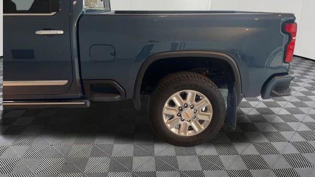 2025 Chevrolet Silverado 3500HD High Country