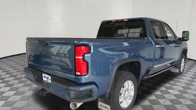 2025 Chevrolet Silverado 3500HD High Country