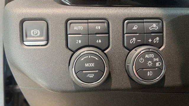2025 Chevrolet Silverado 3500HD High Country