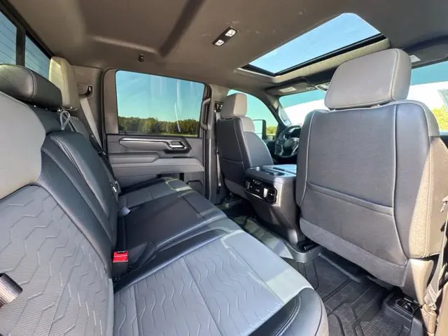 2026 Chevrolet Silverado Hd - $73,600