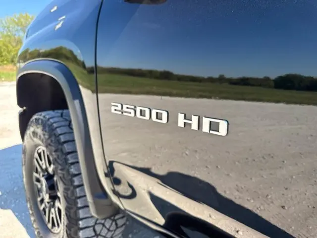 2026 Chevrolet Silverado Hd - $73,600