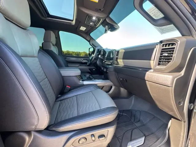 2026 Chevrolet Silverado Hd - $73,600