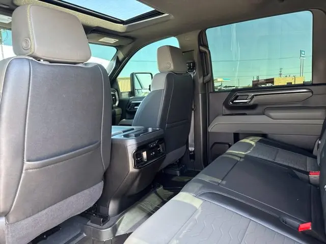 2026 Chevrolet Silverado Hd - $73,600
