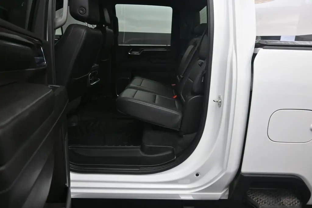 2024 Chevrolet Silverado Hd - $66,980