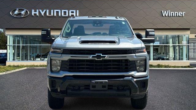 2024 Chevrolet Silverado 2500HD Custom