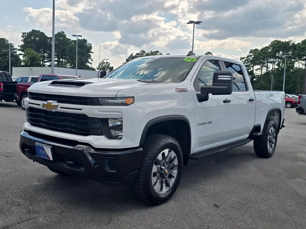 2024 Chevrolet Silverado Hd
