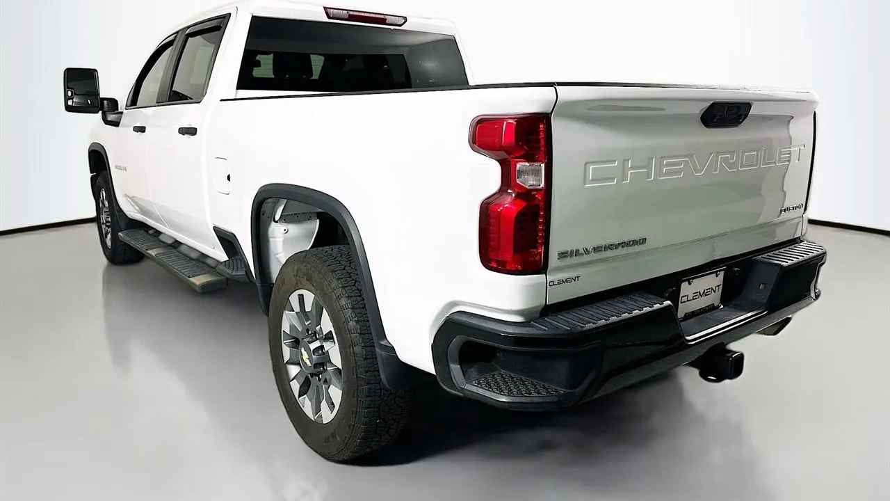 2024 Chevrolet Silverado 2500HD Custom