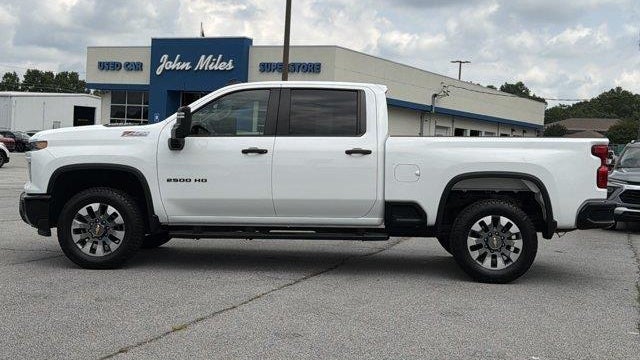 2024 Chevrolet Silverado 2500HD Custom