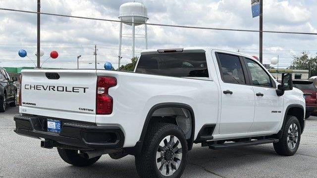 2024 Chevrolet Silverado 2500HD Custom