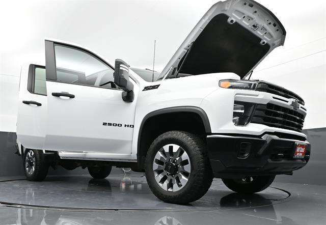 2024 Chevrolet Silverado Hd